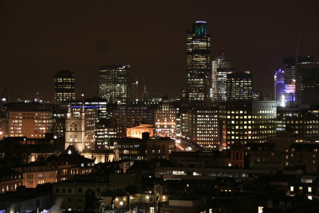Marlin Tower Bridge - Aldgate Apartahotel