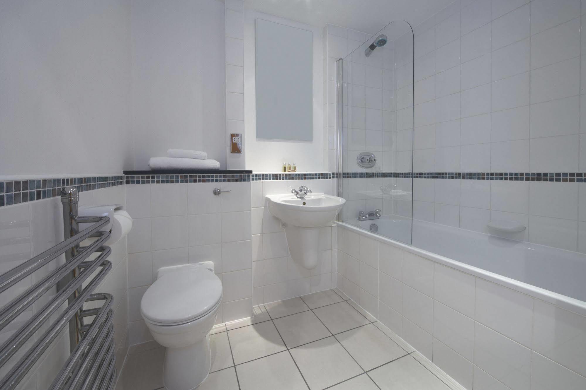 Marlin Tower Bridge - Aldgate Apartahotel